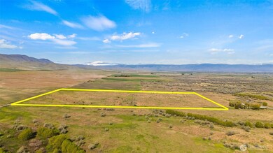 3500 Island Rd unit South, White Swan, WA 98952 - photo 3