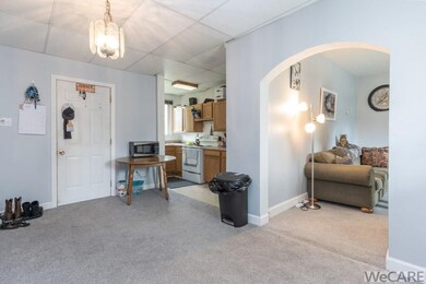 105 E Perry St, Waynesfield, OH 45896 - photo 2