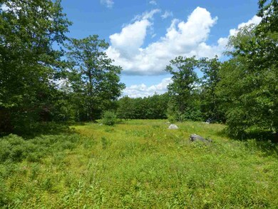 885 Plausawa Hill Rd, Pembroke, NH 03275 - photo 4