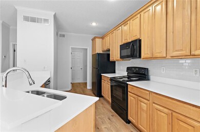 9149 Boehm Dr, Lenexa, KS 66219 - photo 5