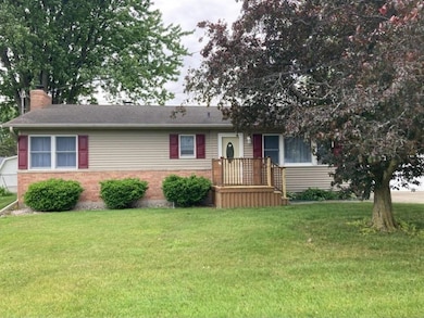 407 W Clara St, Linwood, MI 48634 - photo 2