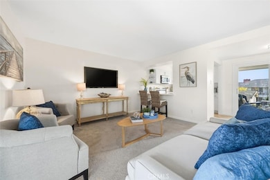 23005 Nadine Cir unit B, Torrance, CA 90505 - photo 5