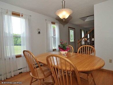 442 Curtis Corner Rd, Wakefield, RI 02879 - photo 6