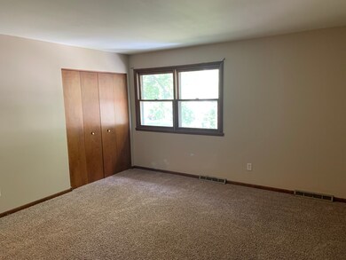 301 Forest Ave unit B, Oswego, IL 60543 - photo 4