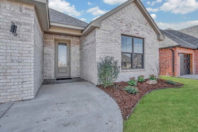 3919 NE Shenandoah, Lawton, OK 73507 - photo 4