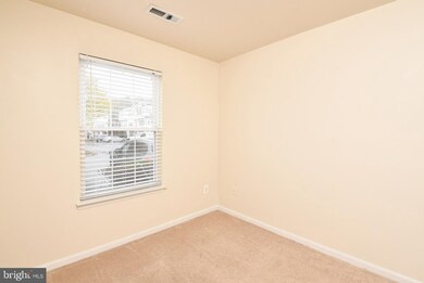 12343 Newcastle Loop unit 22, Woodbridge, VA 22192 - photo 5