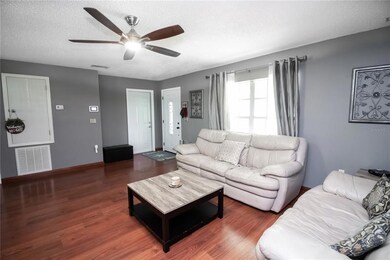 36400 Keystone Ave, Zephyrhills, FL 33541 - photo 7