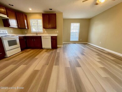 2650 Lindsay Ave unit 3, Louisville, KY 40206 - photo 3