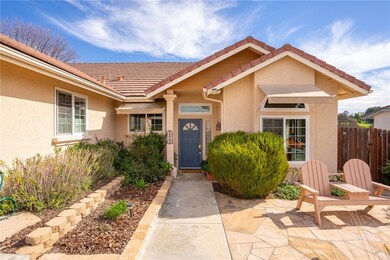 1536 Via Arroyo, Paso Robles, CA 93446 - photo 2
