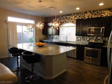 7166 S Bronco St, Las Vegas, NV 89118 - photo 5