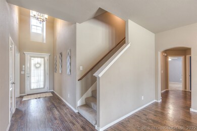 Stairs lead up to 2nd living area, Full bath and 2