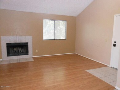 1075 E Chandler Blvd #210 - Large Living