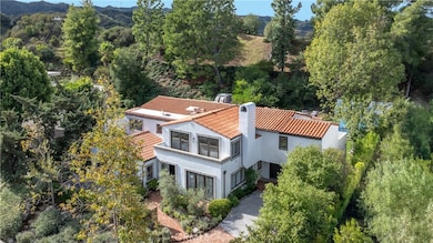 17153 Adlon Rd, Encino, CA 91436 - photo 2