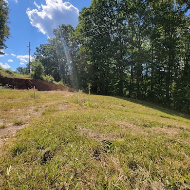 0 Rd unit 55572, Princeton, WV 24740 - photo 6