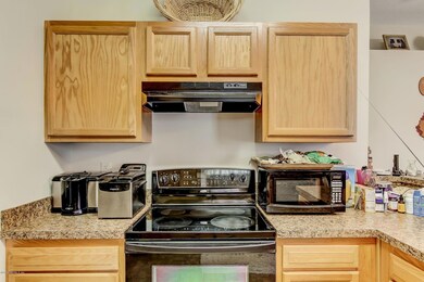 8438 Jasper Ave, Jacksonville, FL 32211 - photo 6