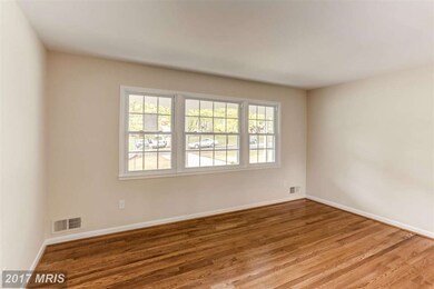 14201 Manorvale Rd, Rockville, MD 20853 - photo 3