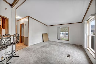 275 Ashwood Dr, Elyria, OH 44035 - photo 5