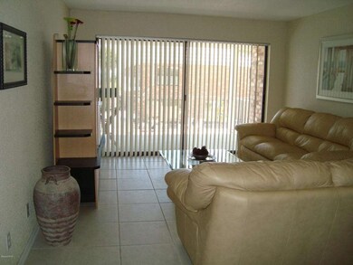 ocean side villas livingroom