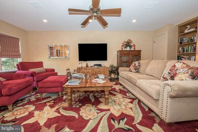 916 Pembroke Rd, Jenkintown, PA 19046 - photo 5