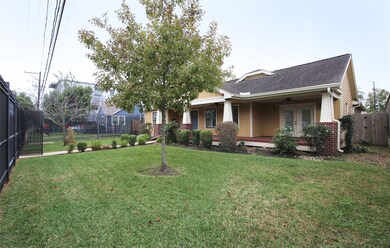 720 E 13th St, Houston, TX 77008 - photo 3