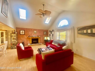 1216 Hunters Woods Dr, East Stroudsburg, PA 18301 - photo 7