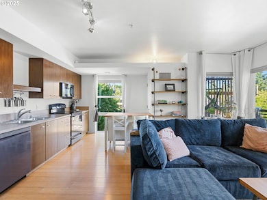 3970 N Interstate Ave unit 301, Portland, OR 97227 - photo 4