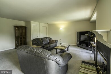 1115 Castle Harbour Way unit 2D, Glen Burnie, MD 21060 - photo 6