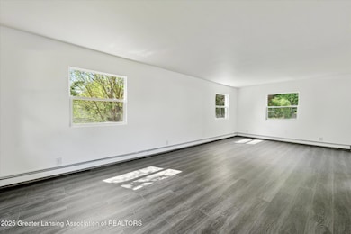 07-3016-W-Holmes-Rd-Lansing-MI-48911-Win