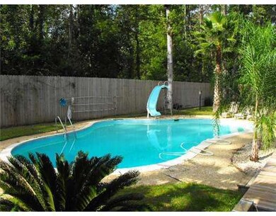 Swimming Pool/Hot Tub/Sauna.