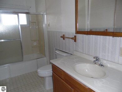 406 E 4th St, Whittemore, MI 48770 - photo 5