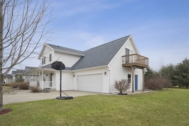305 4th St, Brooklyn, WI 53521 - photo 4