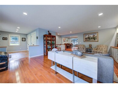 3-web-or-mls-Living Room 1