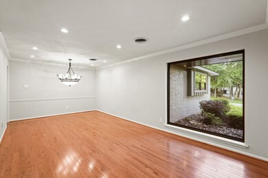 4419 Lavell Dr, Houston, TX 77018 - photo 6