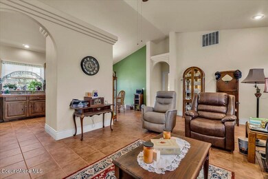 Living to Kitchen and Dining