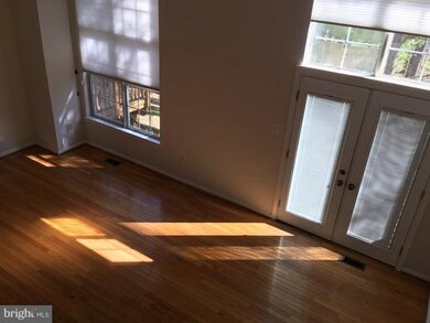 5833 Pin Oak Commons Ct unit 2, Burke, VA 22015 - photo 4