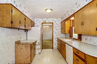11 x 8.5, Vinyl Flooring