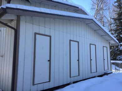 Exterior Cold Storage for Each Tenant