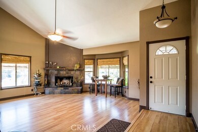 30420 Sparkle Dr, Canyon Lake, CA 92587 - photo 4