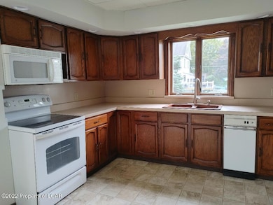 58 E Columbus Ave, Pittston, PA 18640 - photo 3