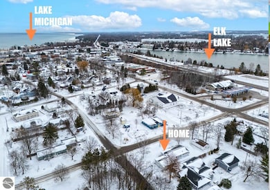 503 Cedar St, Elk Rapids, MI 49629 - photo 6