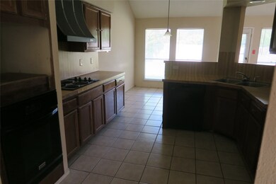 15670 Pebble Lake Dr, Houston, TX 77095 - photo 6