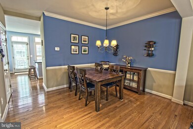 12758 Heron Ridge Dr, Fairfax, VA 22030 - photo 7