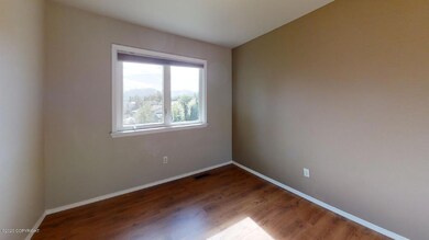 9051-Ashley-Circle-Unfurnished[1]