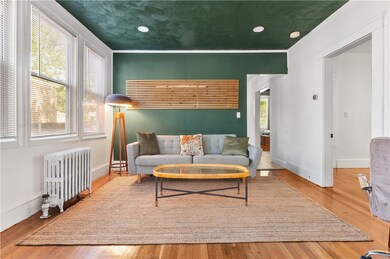 61 Wealth Ave, Providence, RI 02908 - photo 4