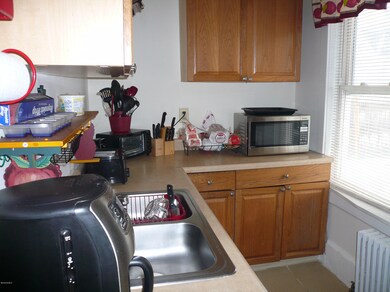 kitchen apt 1