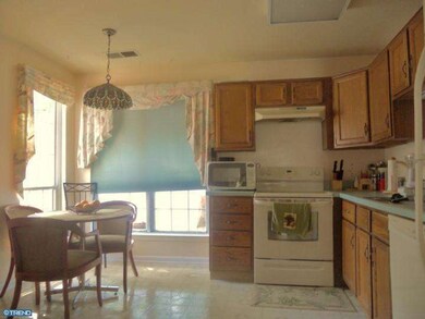 314 Woods Edge Place, Langhorne, PA 19047 - photo 5