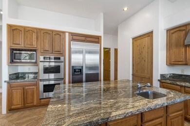 8502 N 16th St, Phoenix, AZ 85020 - photo 6