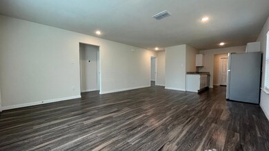 401 W Hull St, Denison, TX 75020 - photo 4