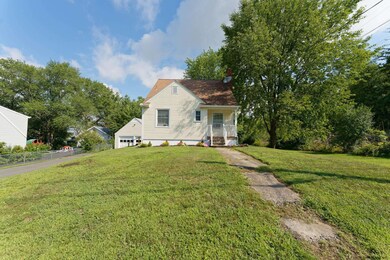 51 Hillview Ave, Rensselaer, NY 12144 - photo 2