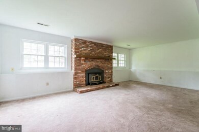 1605 Catchworth Ct, Silver Spring, MD 20905 - photo 3
